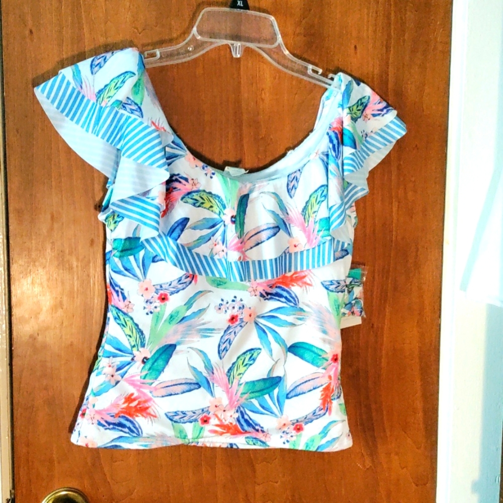 Off the shoulder tankini top